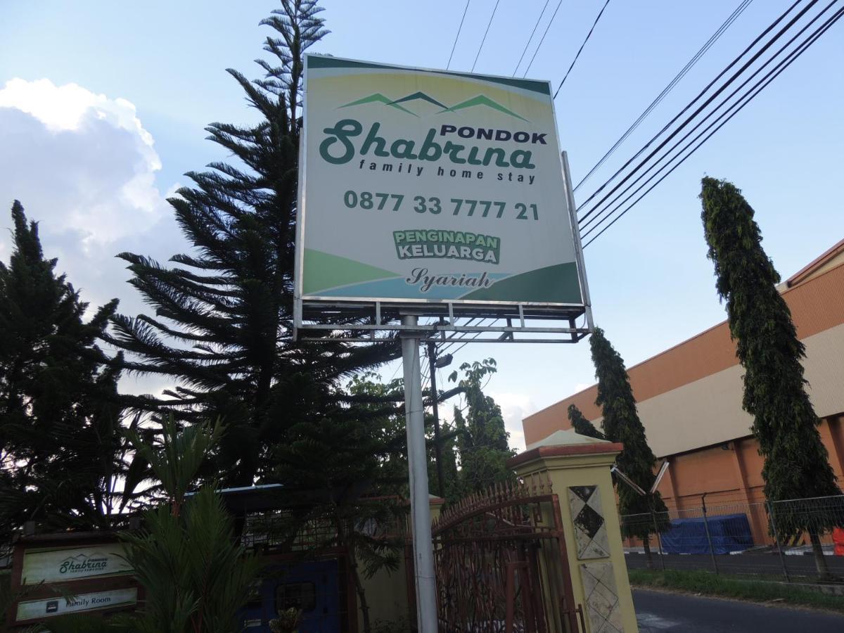 Shabrina Homestay Syariah Kalasan Esterno foto