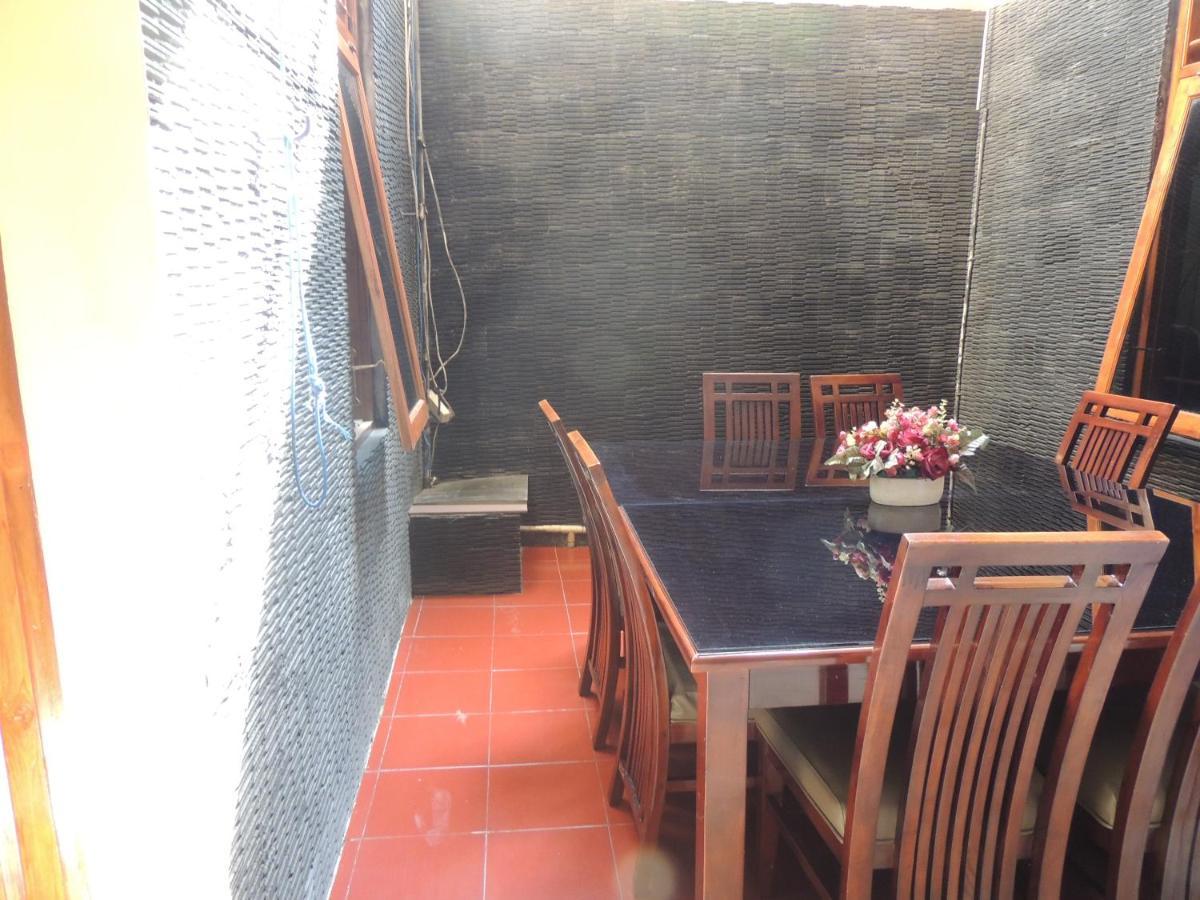 Shabrina Homestay Syariah Kalasan Esterno foto