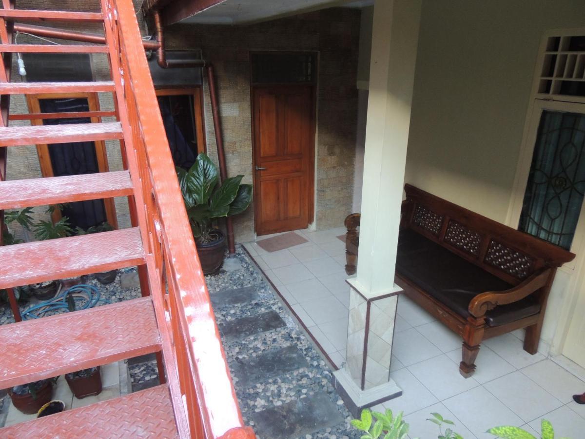 Shabrina Homestay Syariah Kalasan Esterno foto
